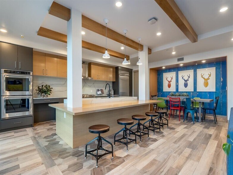 More Photos Of 2200 W Meeker St, Kent Apartments For Lease