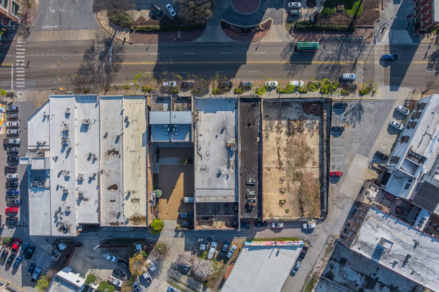 More Photos Of 1437 Market St, Chattanooga Storefront For Lease