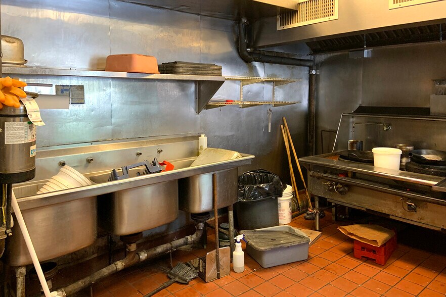 More Photos Of 222 Malcolm X Blvd, Brooklyn Storefront Retail Residential For Lease