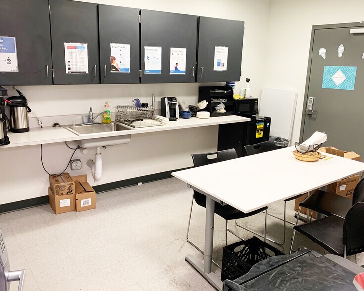 More Photos Of 918 Fell St, Baltimore Storefront For Lease