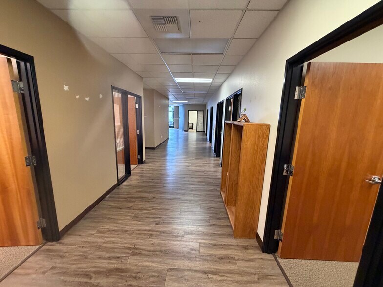 More Photos Of 3225 Monier Cir, Rancho Cordova Flex For Lease