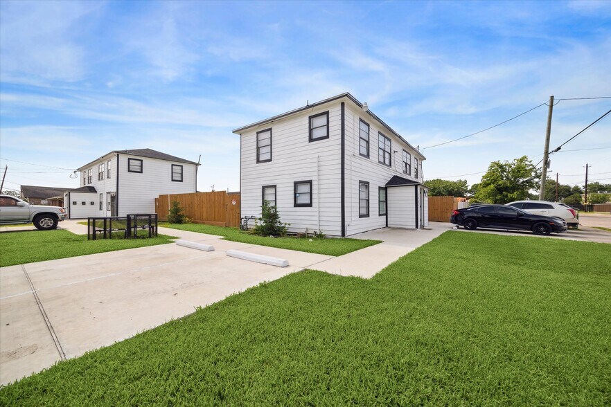 More Photos Of 904 Beverly Ave, Pasadena Apartments For Sale