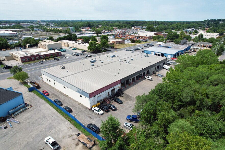 More Photos Of 110-114 Holsum Way, Glen Burnie Light Manufacturing For Sale