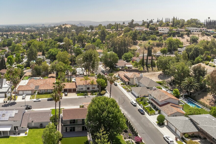 More Photos Of 7501 Linley Ln, Canoga Park Specialty For Sale