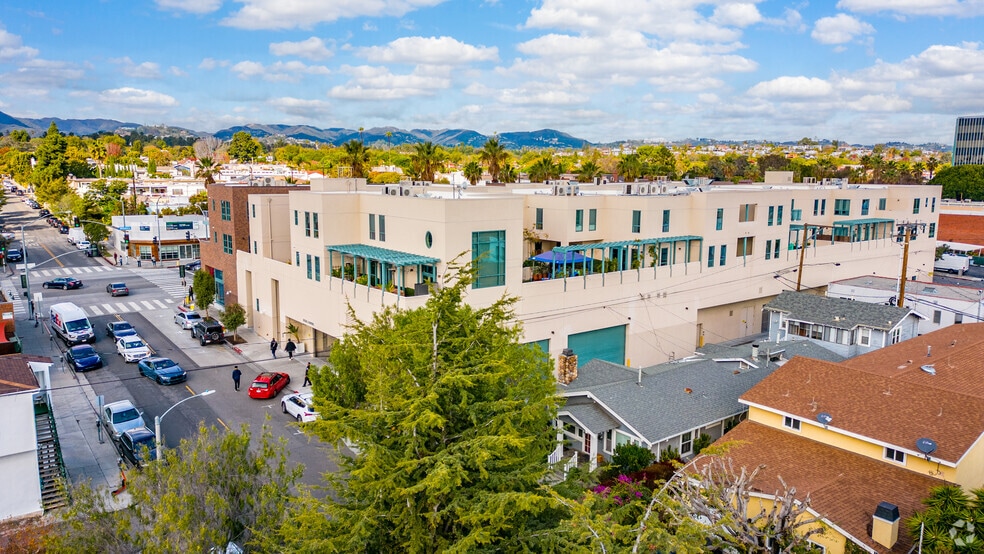 More Photos Of 2300 Wilshire Blvd, Santa Monica Apartments For Lease