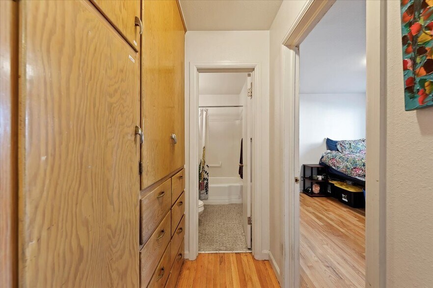 More Photos Of 2209 W Idaho St, Boise Apartments For Sale