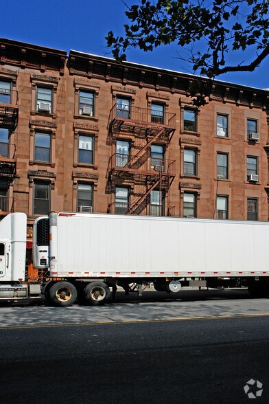 More Photos Of 158 Seventh Ave, Brooklyn Storefront Retail Residential For Sale