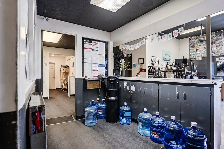 More Photos Of 3630 E Florida Ave, Hemet Auto Dealership For Sale