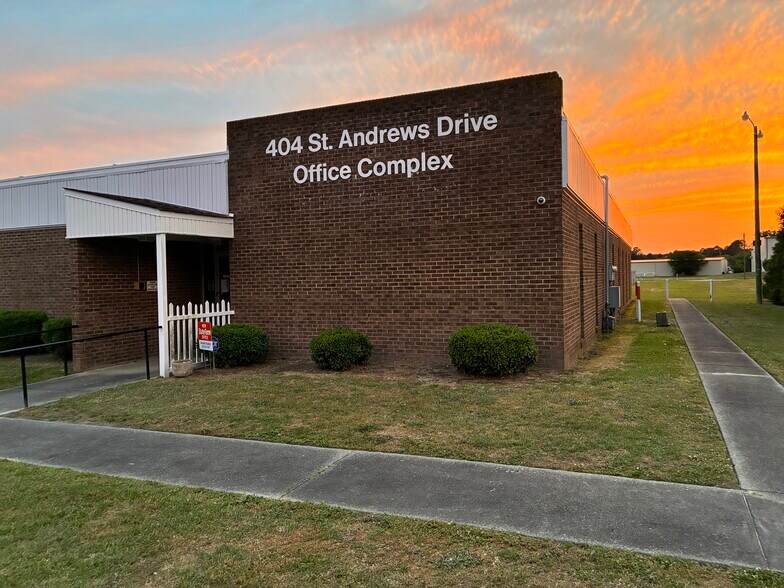 Primary Photo Of 404 St Andrews Dr, Greenville Office For Lease