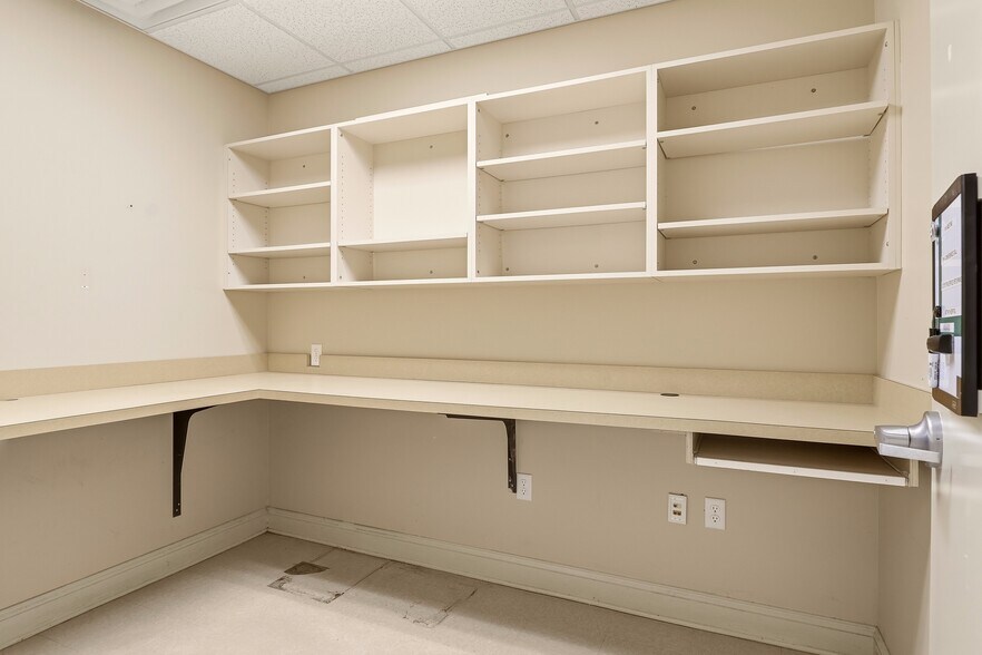 More Photos Of 9 San Bartola Dr, Saint Augustine Medical For Sale