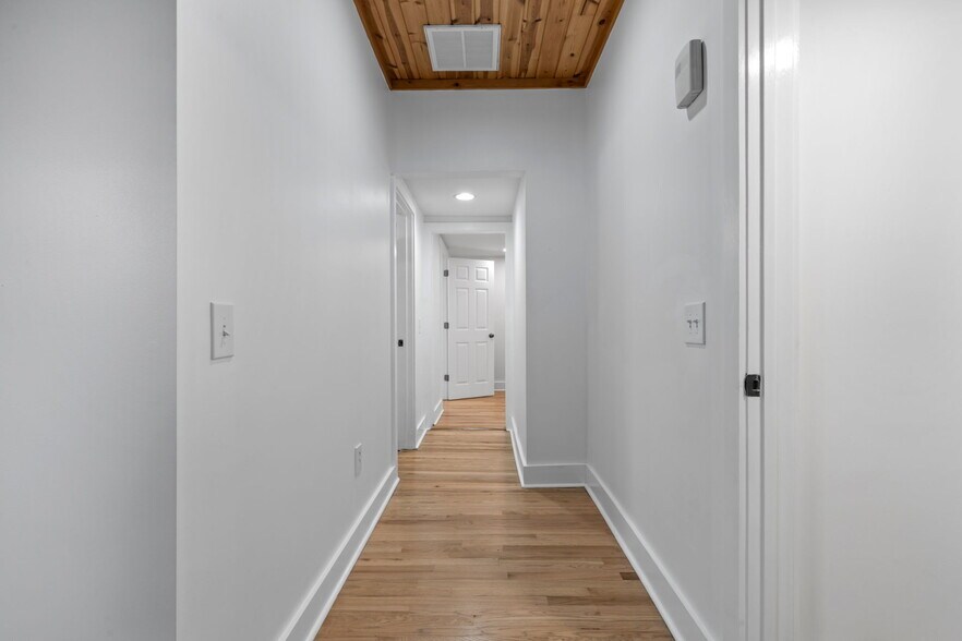 More Photos Of 122 Highlands View Rd, Highlands Specialty For Sale