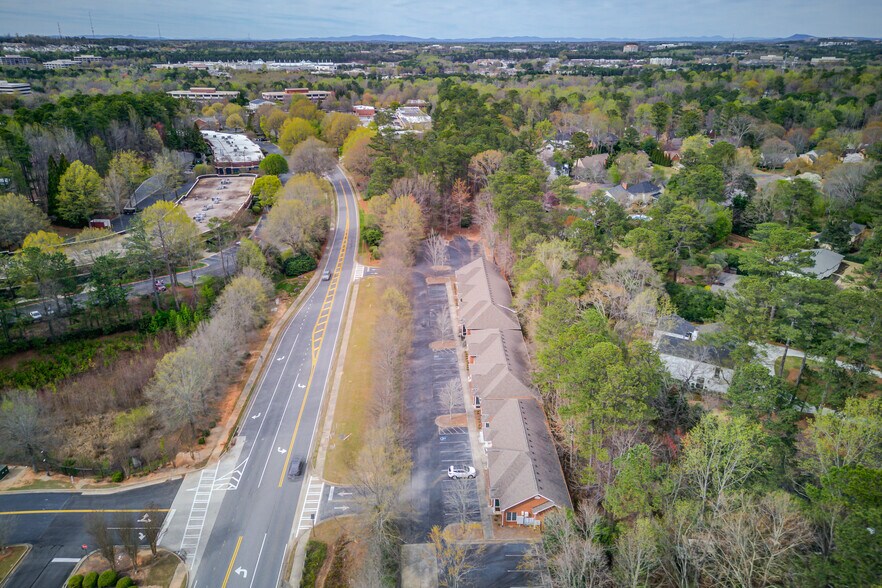 More Photos Of 10425 Old Alabama Connector Rd, Alpharetta Office For Lease
