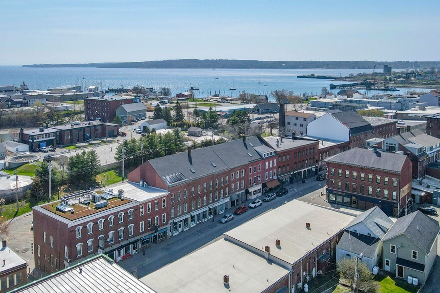 More Photos Of 429 Main St, Rockland Office For Sale
