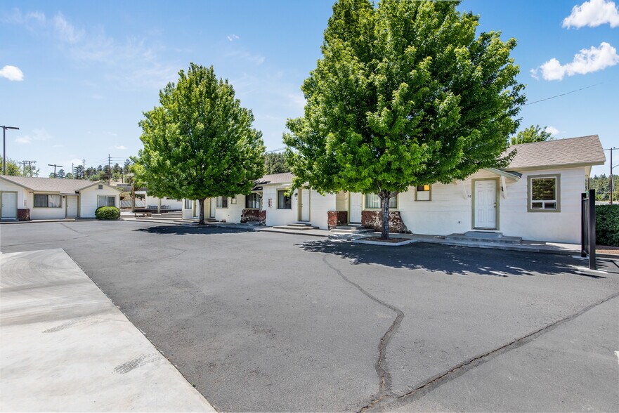 More Photos Of 2010 E Route 66, Flagstaff Apartments For Sale