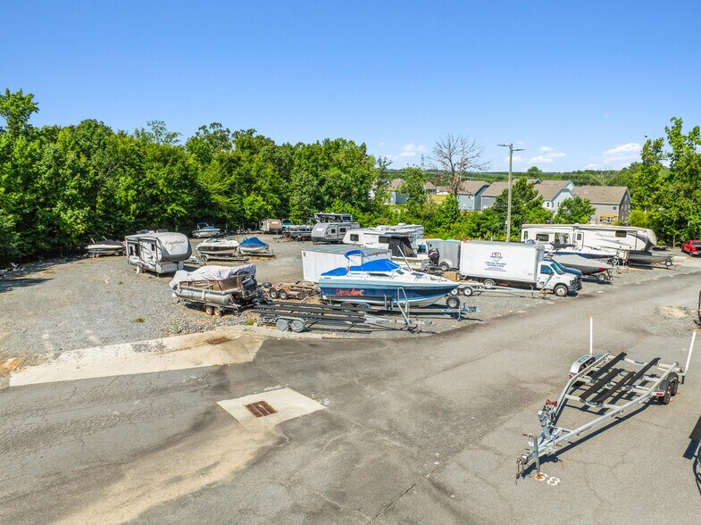 More Photos Of 144 Bw Thomas Dr, Fort Mill Self Storage For Sale