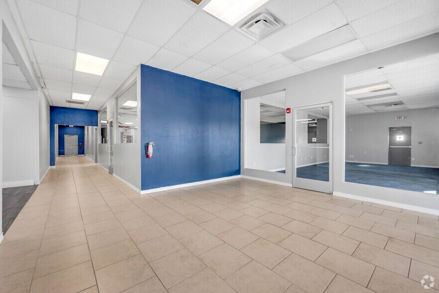 More Photos Of 2920 Motley Dr, Mesquite Medical For Lease