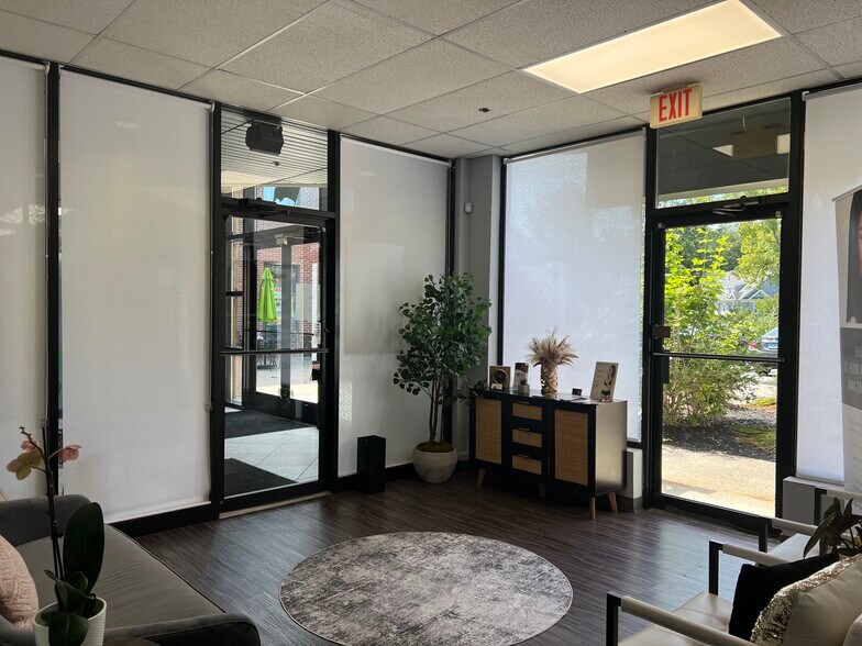 More Photos Of 900 Straits Tpke, Middlebury Office For Sale