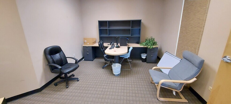 More Photos Of 7399 S Tucson Way, Centennial Flex For Lease