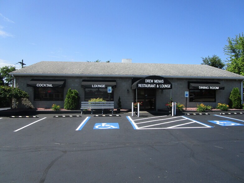 More Photos Of 1456 Lincoln Hwy, North Versailles Restaurant For Sale