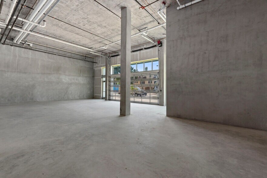 More Photos Of 160 S Ventura Ave, Ventura Apartments For Lease