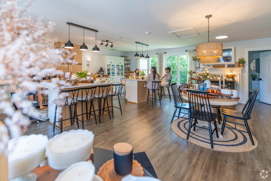 More Photos Of 75 State Route 15, Lafayette Unknown For Lease