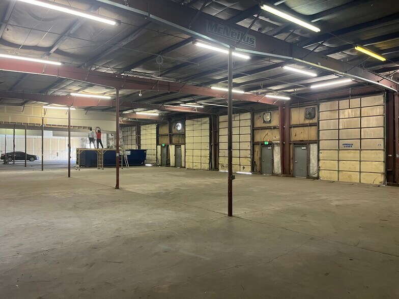 More Photos Of 5245 E 69th Ave, Commerce City Service For Sale