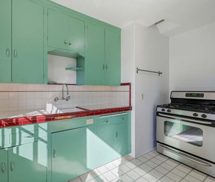 More Photos Of 705-711 W Pennsylvania Ave, San Diego Apartments For Sale