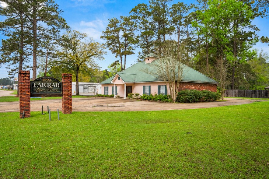 More Photos Of 1603 Melrose St, Pineville Office For Sale