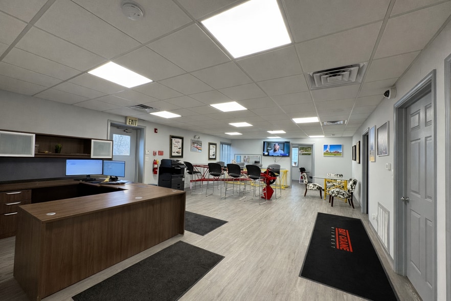 More Photos Of 1349 E Main St, Griffith Warehouse For Sale