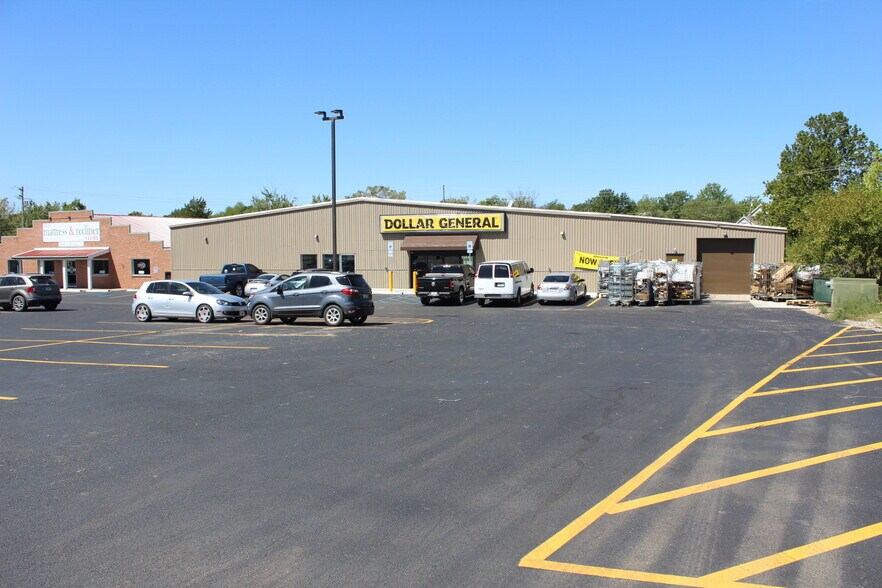 More Photos Of 1191 S Business 54, Fulton Freestanding For Sale
