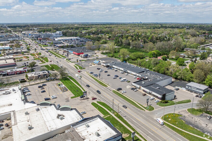 More Photos Of 2889 28th St SE, Kentwood Unknown For Lease