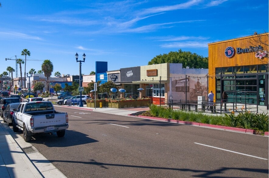 More Photos Of 206-212 Freeman St, Oceanside Storefront For Lease