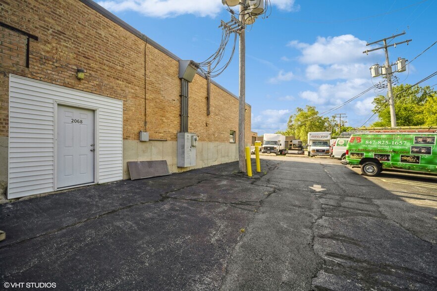 More Photos Of 2068-2068 S Foster Ave, Wheeling Manufacturing For Lease