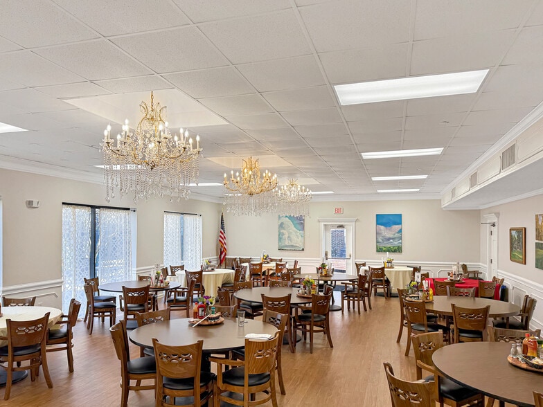 More Photos Of 475 Mount Vernon Hwy NE, Sandy Springs Apartments For Sale