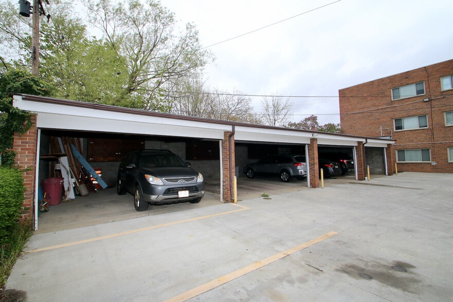 More Photos Of 18051 Lake Shore Blvd, Cleveland Apartments For Sale