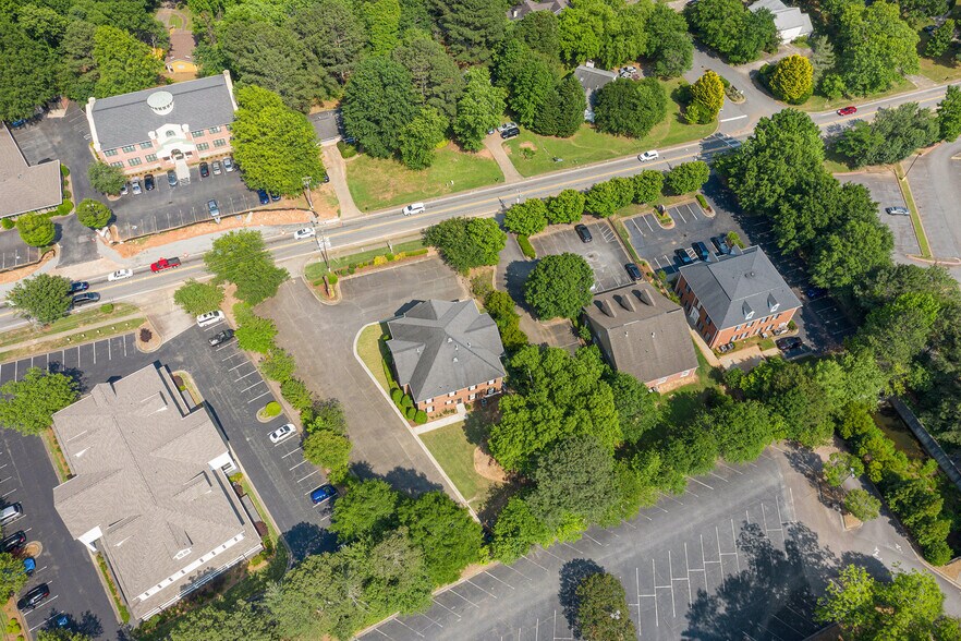 More Photos Of 1580 Warsaw Rd, Roswell Office For Sale