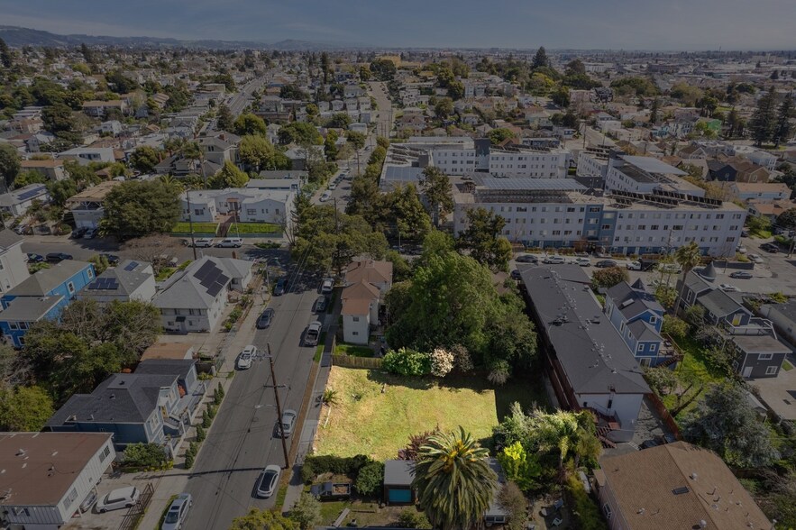 More Photos Of 1127 20th st, Oakland Land For Sale