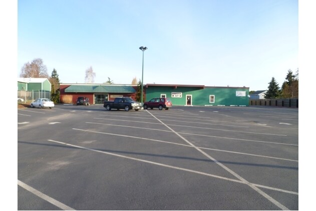 More Photos Of 17869 WA-536, Mount Vernon Light Distribution For Lease