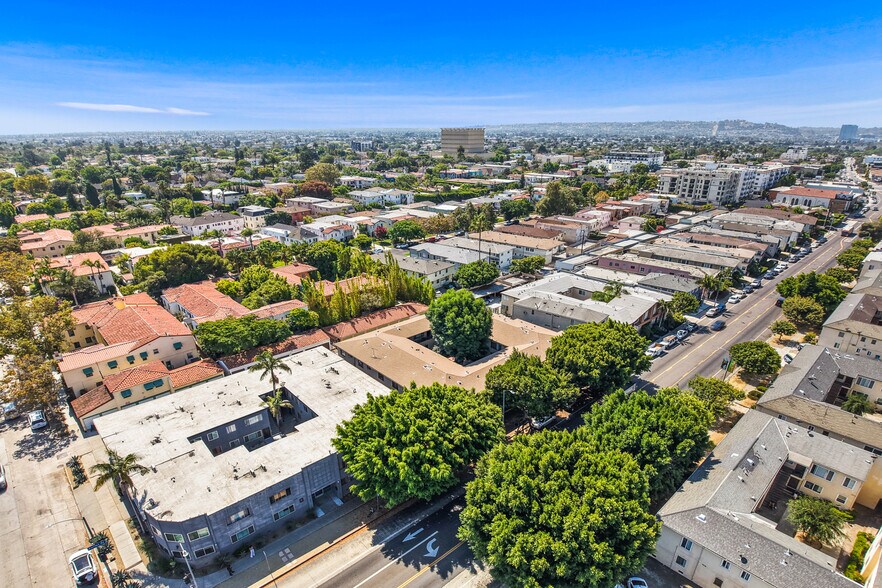 More Photos Of 1118 S Fairfax Ave, Los Angeles Apartments For Sale