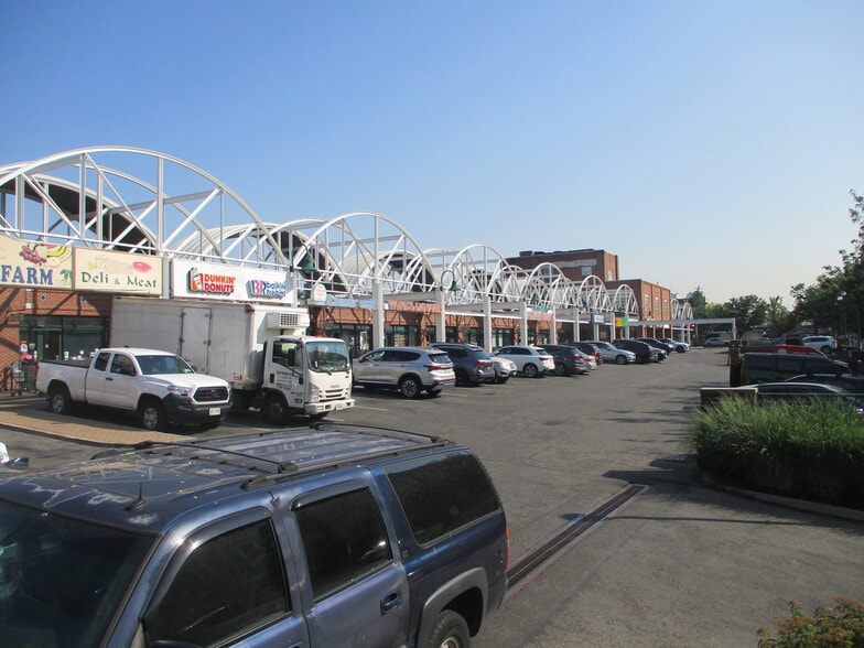 More Photos Of 43-02 Ditmars Blvd, Astoria Unknown For Lease