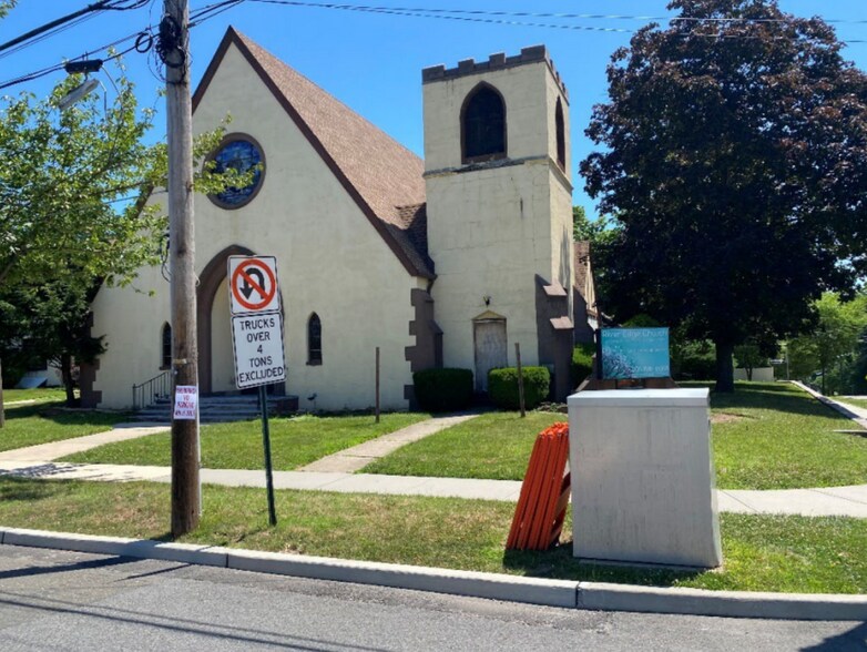 More Photos Of 340 Bogert Rd, River Edge Specialty For Sale