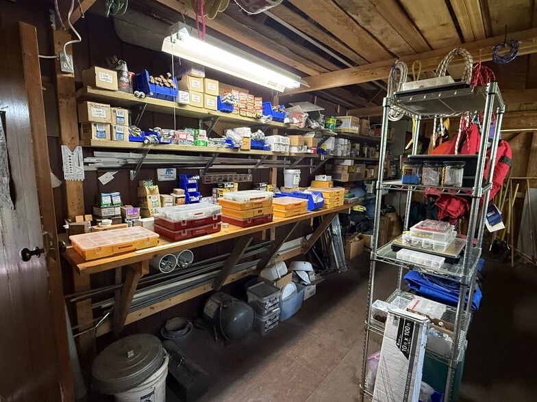 More Photos Of NHN (Nizina Road) McCarthy, Glennallen Specialty For Sale