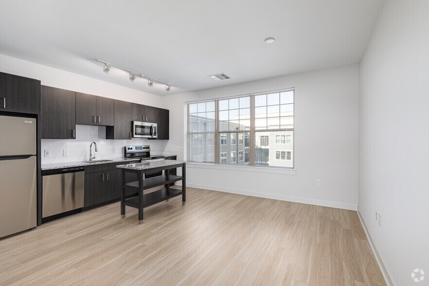 More Photos Of 4650 Van Buren St, Riverdale Park Apartments For Lease