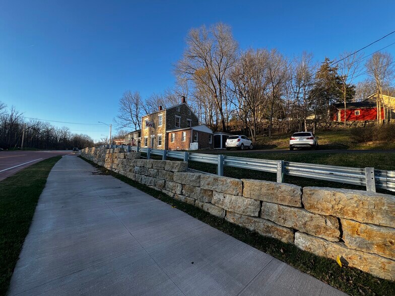 More Photos Of 809 Spring St, Galena Specialty For Sale