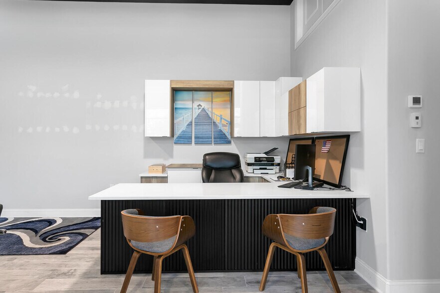 More Photos Of 431 Mantoloking Rd, Brick Storefront Retail Office For Sale