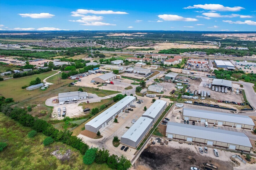 More Photos Of 35 Nafta Cir, New Braunfels Industrial For Lease