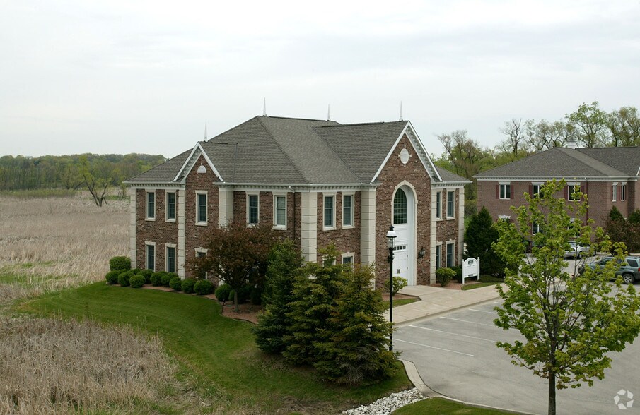 More Photos Of 15350 W Capitol Dr, Brookfield Office For Sale