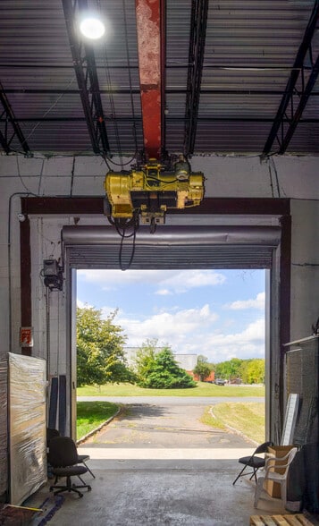 More Photos Of 39 Progress St, Edison Warehouse For Sale