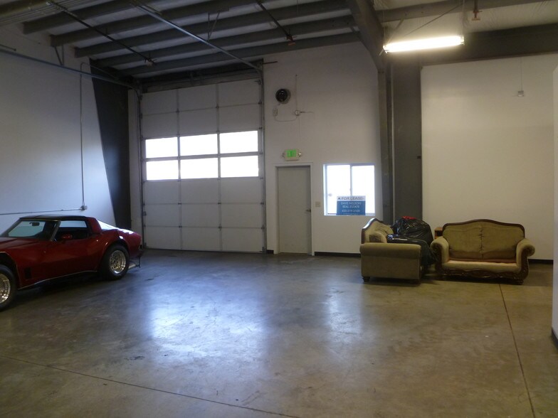 More Photos Of 18824 Smokey Point Blvd, Arlington Warehouse For Sale