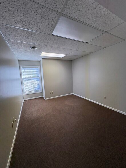 More Photos Of 4466 Darrow Rd, Stow Office For Sale